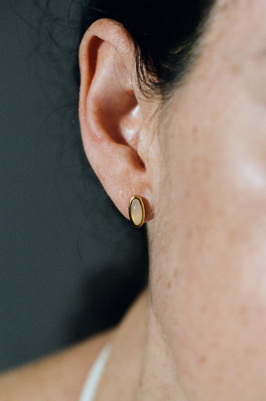 Onyx / Red / White Agate Dome Studs