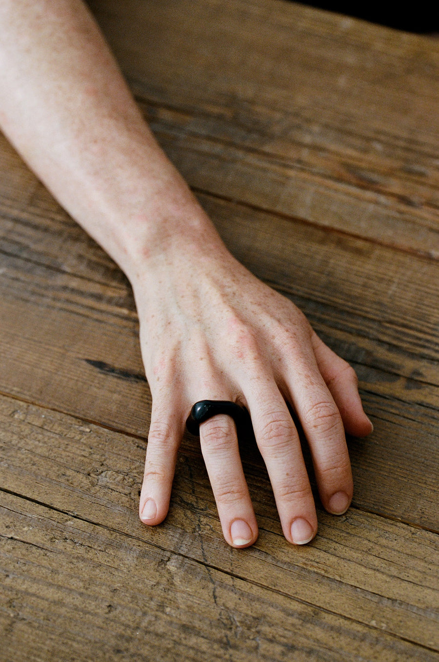 Onyx Arc Ring