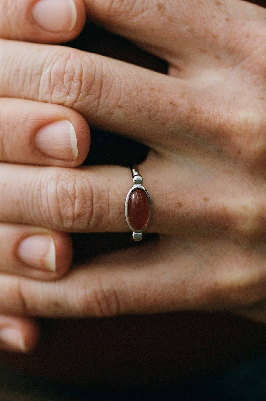 Onyx / Red / White Agate 70s Slim Ring